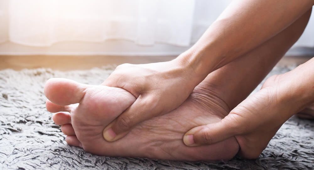 Treat Nerve Pain in Feet Naturally